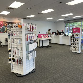 T-Mobile - Right corner of the store - Mobile Phones Near Me - Charlotte, North Carolina