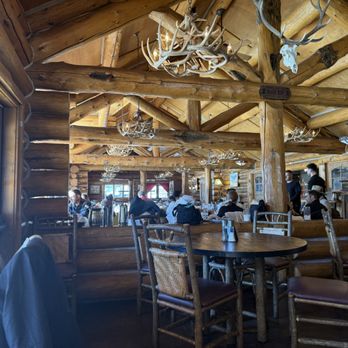 Pine Creek Cookhouse - Inside - New American Near Me - Aspen, Colorado Pine Creek Cookhouse - Inside - New American Near Me - Aspen, Colorado
