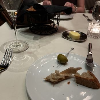 Boca - Bread, dirty martini - Italian Near Me - Cincinnati, Ohio