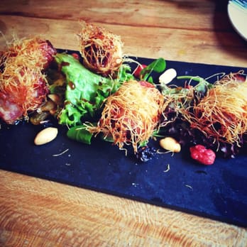 Madrid - Dadels met bacon en amandelen - Tapas Bars Near Me - Amsterdam, New Hampshire Madrid - Dadels met bacon en amandelen - Tapas Bars Near Me - Amsterdam, New Hampshire