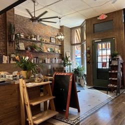 Maileys Provisions - Inside so charming