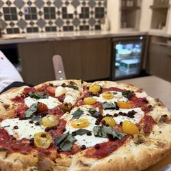 Pin and Flour - Margarita pizza