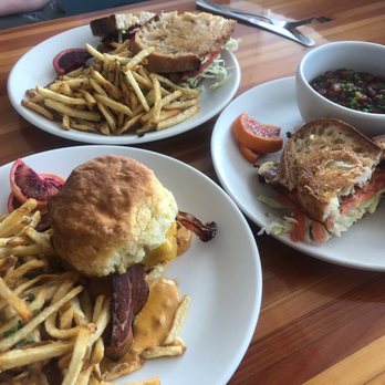 Welcome Diner - Fried chicken, gravy & biscuit with 2-BLT;s - Diners Near Me - Tucson, Arizona