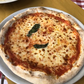 Serafini alla Pace - Margherita pizza - Italian Near Me - Rome, RM