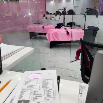 Chloë Beauty Nail Bar - Looks like eye lash extension area - Medical Spas Near Me - Mansfield, Texas