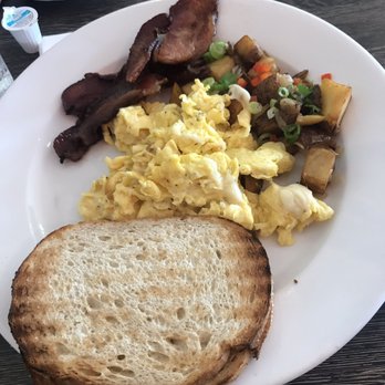 Tank and Libby's - Egg special - Breakfast & Brunch Near Me - Drexel Hill, Pennsylvania