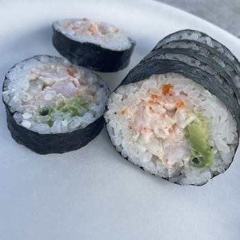 The Dolphin - Spicy shrimp roll - Seafood Markets Near Me - Hanalei, Hawaii
