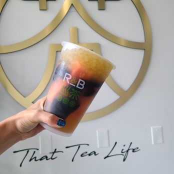 R&B Tea - Hawaiian fruit green tea with grass jelly - Bubble Tea Near Me - Riverside, California R&B Tea - Hawaiian fruit green tea with grass jelly - Bubble Tea Near Me - Riverside, California