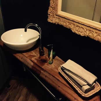 GM26 - Damentoilette. - Cafes Near Me - Berlin, BE