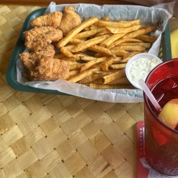 Squid Lips - Fried Fish-n-Chips with Tartar sauce and coleslaw. Ice tea for a drink. - Seafood Near Me - Sebastian, Florida