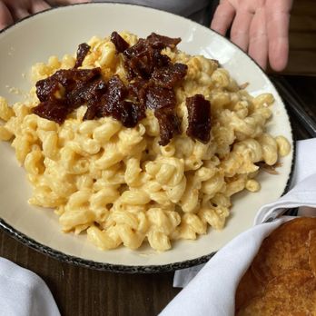 The White Horse Inn - Burnt ends Mac and cheese - American Near Me - Metamora, Michigan
