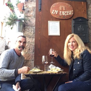 In Urbe - A quaint restaurant that even has tiny tables outdoors - Wine Bars Near Me - Spello, PG In Urbe - A quaint restaurant that even has tiny tables outdoors - Wine Bars Near Me - Spello, PG