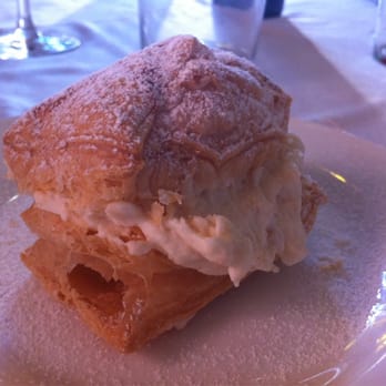 Casa de Postas - Hojandre con crema de jihona - Spanish Near Me - Ávila, AV Casa de Postas - Hojandre con crema de jihona - Spanish Near Me - Ávila, AV