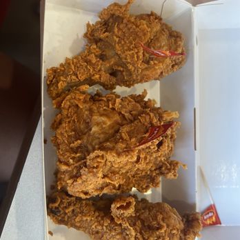 Jollibee - 3 piece spicy - Fast Food Near Me - Virginia Beach, Virginia