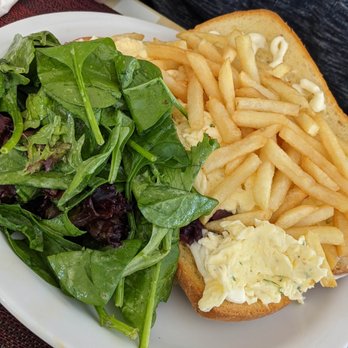 Bistro Eloise - French Restaurant - The most delicious egg sandwich - French Near Me - Elmhurst, New York Bistro Eloise - French Restaurant - The most delicious egg sandwich - French Near Me - Elmhurst, New York