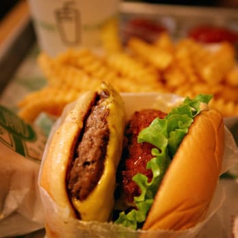 Shake Shack Upper West Side - Fast Food Near Me - New York, New York