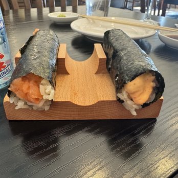 Fillet Sushi - Salmon and spicy scallop hand roll (Amazing) - Sushi Bars Near Me - Monrovia, California Fillet Sushi - Salmon and spicy scallop hand roll (Amazing) - Sushi Bars Near Me - Monrovia, California