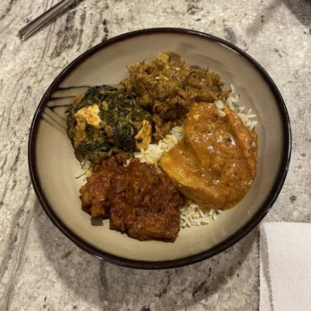Tilak - Saag Paneer, Masala Bengan Bharta, Butter Chicken, Kadai Chicken - Indian Near Me - San Francisco, California