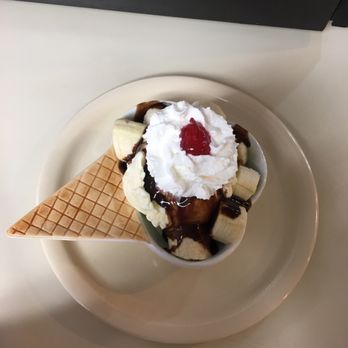 Dairy Hut - American Near Me - Obion, Tennessee Dairy Hut - American Near Me - Obion, Tennessee