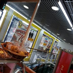 Pewex - L'interno del supermercato