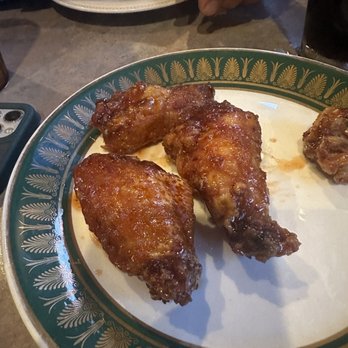 Taps and Hops Eatery - Carolina reaper wings! So good & spicy fire! Yum - Gastropubs Near Me - Kapaʻa, Hawaii