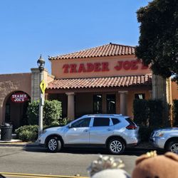 Trader Joe's - Outside