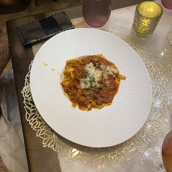 Bloom & Bee - Bolognese - New American Near Me - Houston, Texas Bloom & Bee - Bolognese - New American Near Me - Houston, Texas