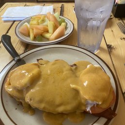 Non-traditional benedict