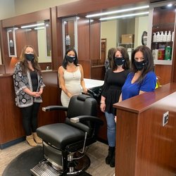 Roosters Men's Grooming Center - Haley, Tina, Jordyn, Sara
