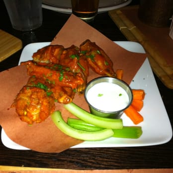 Republic Gastropub - Buffalo wings - Gastropubs Near Me - Bloomfield, Connecticut