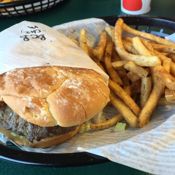 Tommy's Burger Stop - Bacon Cheeseburger!! - Burgers Near Me - Anchorage, Alaska