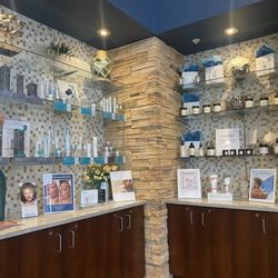 Hand & Stone Massage and Facial Spa
