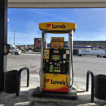 Love's Travel Stop - Convenience Stores Near Me - Milan, New Mexico