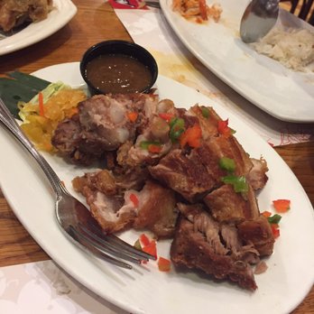 Max's Restaurant - Glendale - Lechon Kawali - Filipino Near Me - Glendale, California