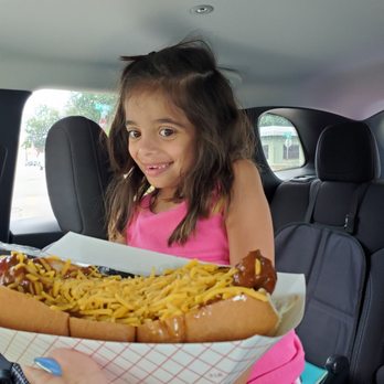 TNT Dogz - Showing my daughter this Sherman dog - Hot Dogs Near Me TNT Dogz - Showing my daughter this Sherman dog - Hot Dogs Near Me