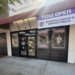 Sactown Sports Cards and Memorabilia