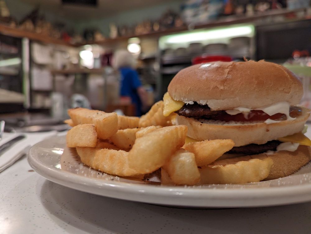 ANCHOR GRILL Updated September 2024 163 Photos & 207 Reviews 438