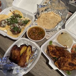 El Pollo Rico - Taquitos and mex mix, only $25