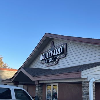 Boulevard Bar & Grille - Lexington - Outside the building - American Near Me - Circle Pines, Minnesota