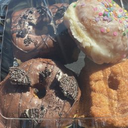 Brioche donuts + cronuts