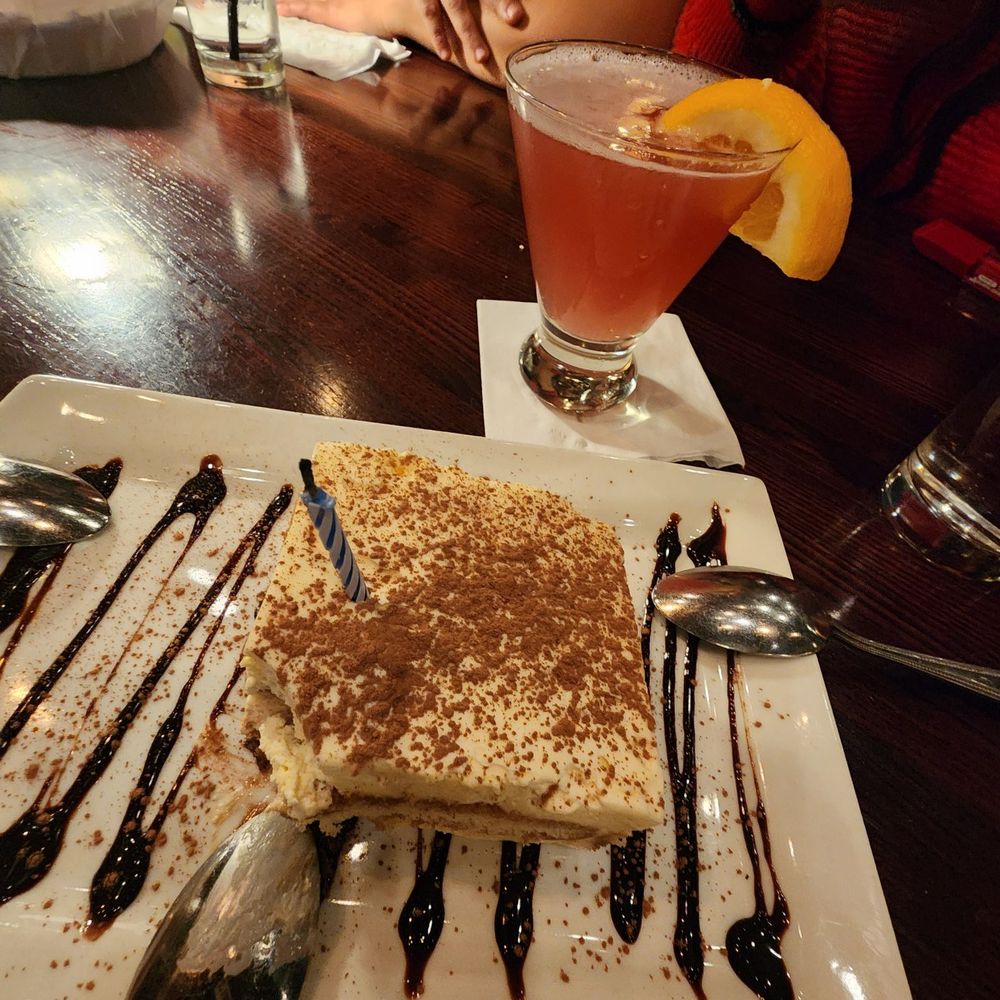 Calo Ristorante - Pizza Near Me - Chicago, Illinois Calo Ristorante - Pizza Near Me - Chicago, Illinois