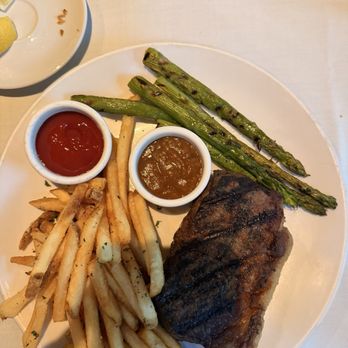 Shadowbrook - 14 ounce New York strip dinner served with a peppercorn gravy and ketchup ...... - American Near Me - Capitola, California Shadowbrook - 14 ounce New York strip dinner served with a peppercorn gravy and ketchup ...... - American Near Me - Capitola, California