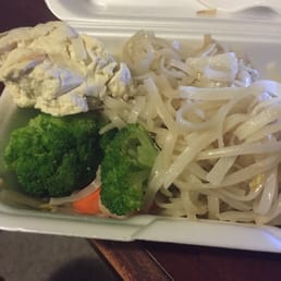 Photo of Thairish - Baltimore, MD, United States. WORST "Pad Thai" ever!