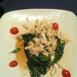 Mobile Yacht Club - Portabella cap with spinach and lump crab meat... Yummy!