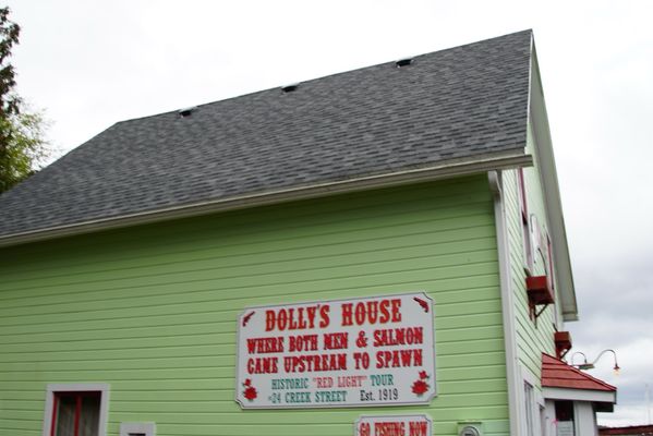 Dolly's House by null