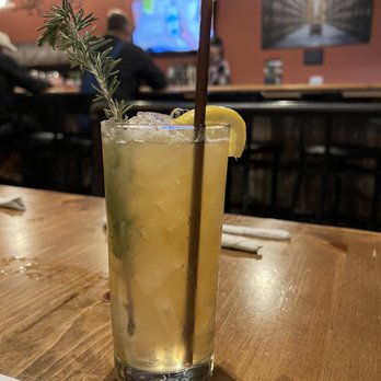 Hard Truth Distilling - Indiana Rye Peach Highball - Distilleries Near Me - Nashville, Indiana Hard Truth Distilling - Indiana Rye Peach Highball - Distilleries Near Me - Nashville, Indiana