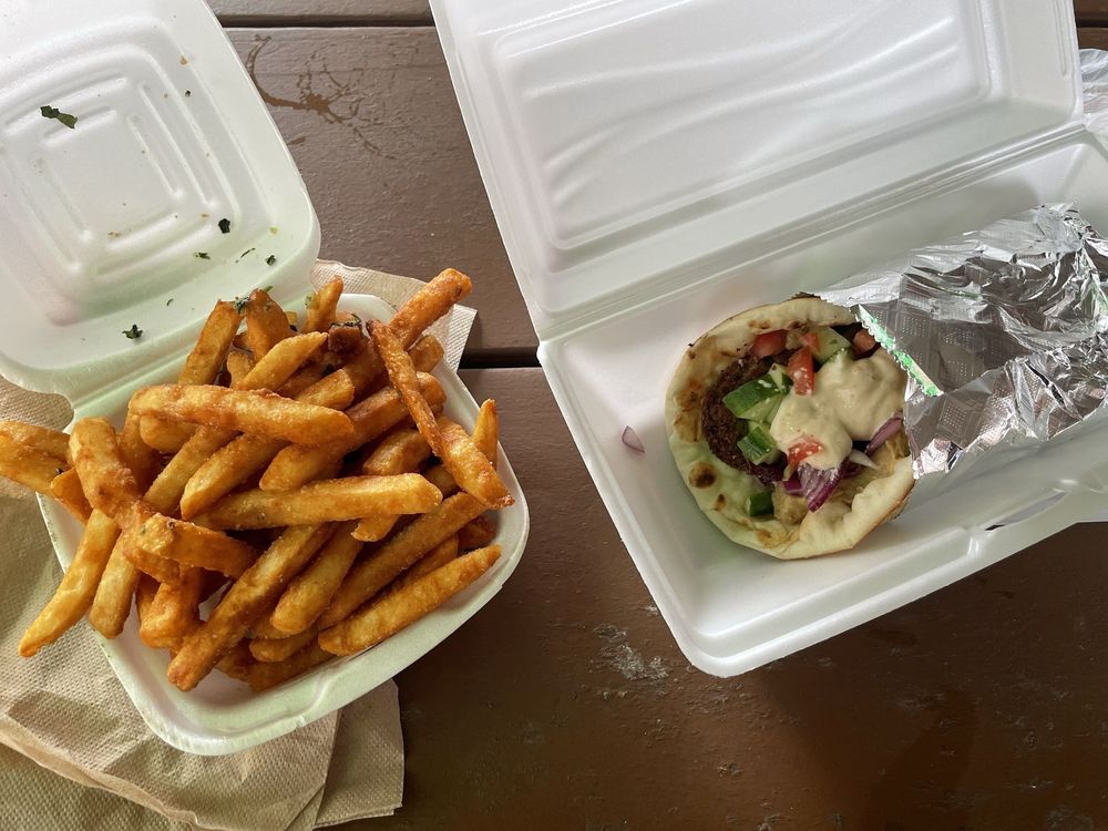 Mama Nini's Gyros
