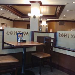Mythos - Dining nook
