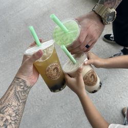 Big Island Pearl Tea - Kumquat lemon tea, banana smoothie & honeydew milktea