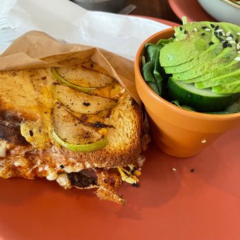 Ojo de Agua - Per Deli Miel Sandwich - Mexican Near Me - Miami, Florida Ojo de Agua - Per Deli Miel Sandwich - Mexican Near Me - Miami, Florida